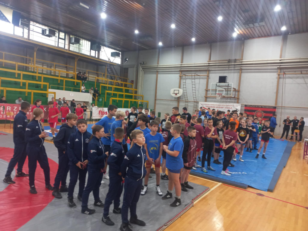 558406433_1350016963580324_31232